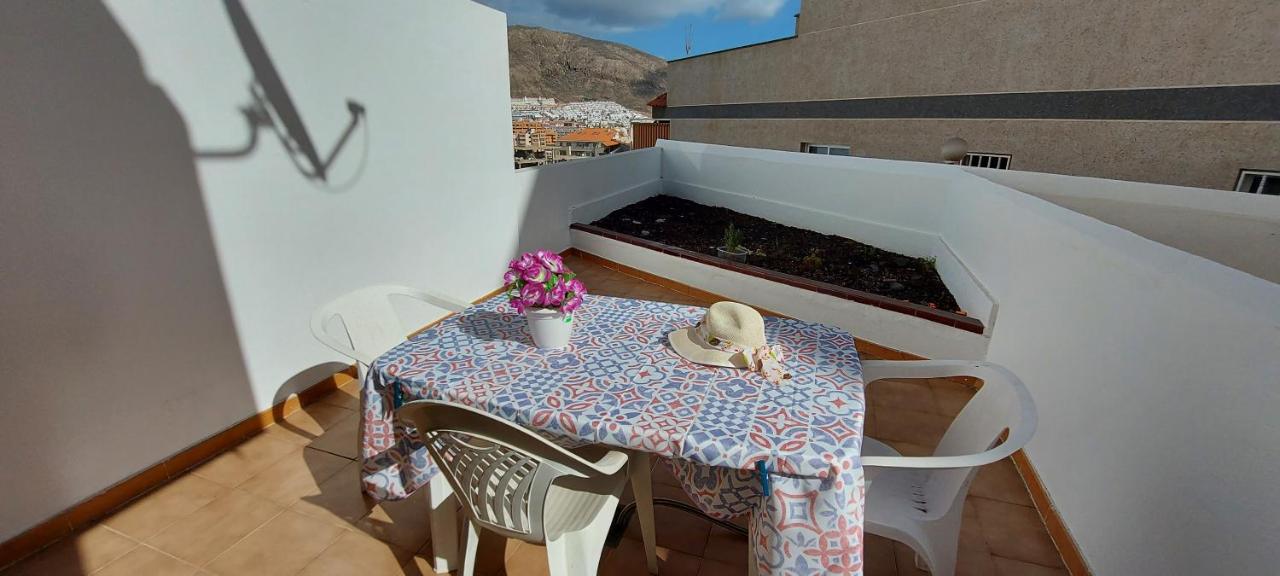 Los Cristianos Apartment, 1 Bedroom Wifi Free & Big Terrace Exterior foto