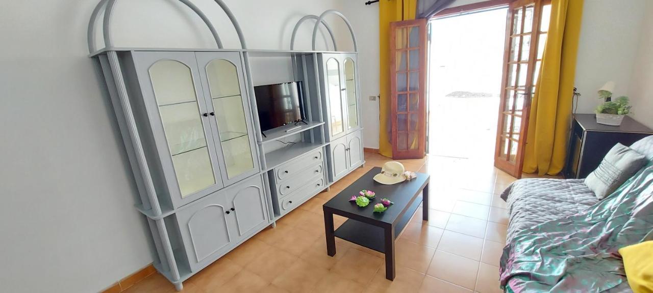 Los Cristianos Apartment, 1 Bedroom Wifi Free & Big Terrace Exterior foto