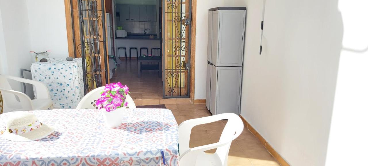 Los Cristianos Apartment, 1 Bedroom Wifi Free & Big Terrace Exterior foto
